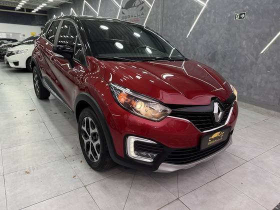 RENAULT CAPTUR 1.6 16V SCE FLEX BOSE X-TRONIC RENAULT CAPTUR 1.6 16V SCE FLEX BOSE X-TRONIC